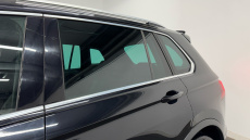 Volkswagen Tiguan 2.0 TDi 150 R-Line 5dr DSG Diesel Estate